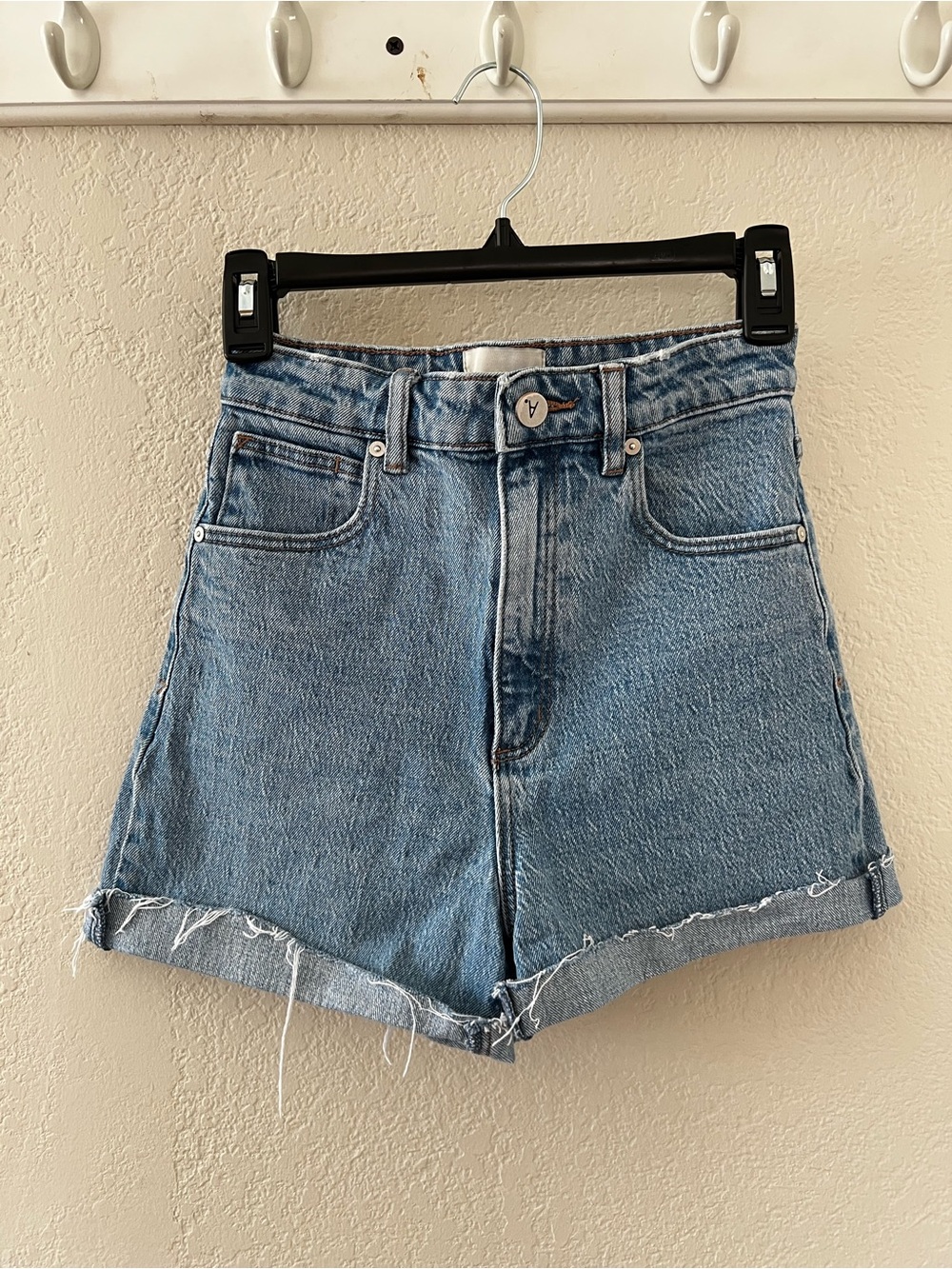 A BRAND Women's '94 High and Wide Denim High Rise Cutoff Shorts - Size 26
